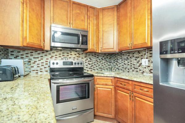 Pine Ridge 3, 308 Pine Ridge Cir #B-1, Greenacres, Florida 33463, image 2