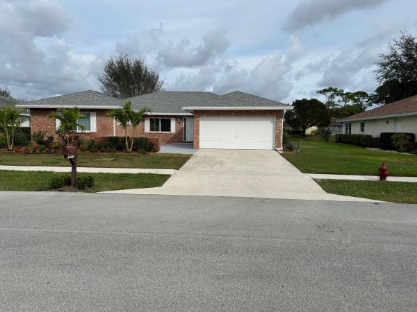 Pine Tree Village, 10967 Greentrail Dr S, Boynton Beach, Florida 33436, image 3