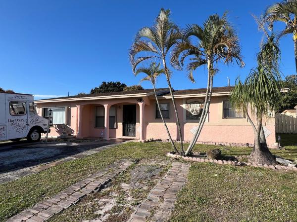 Gramercy Park, 5041 Pat Pl, West Palm Beach, Florida 33407, image 1
