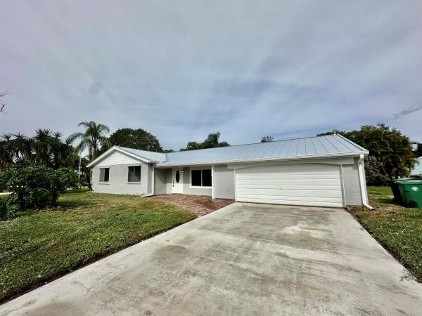 Rainier Lakes At Sandhill Crossing, 1961 SE Rainier Rd, Port St. Lucie, Florida 34952, image 1