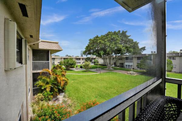 Oxford At Century Village, 212 Oxford 200, West Palm Beach, Florida 33417, image 2