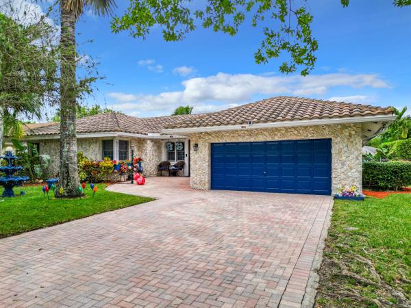 Beachwood Heights, 11309 NW 44th St, Coral Springs, Florida 33065, image 1