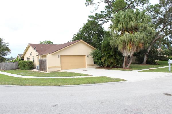 Huntington Woods, 147 Parkwood Dr, Royal Palm Beach, Florida 33411, image 1