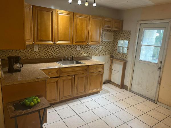 Golfview Heights, 812 Beech Rd, West Palm Beach, Florida 33409, image 1