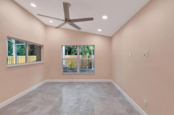 Lawrence Oaks, 7757 Manor Forest Ln, Boynton Beach, Florida 33436, image 2
