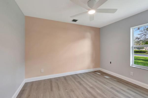 Lawrence Oaks, 7757 Manor Forest Ln, Boynton Beach, Florida 33436, image 1