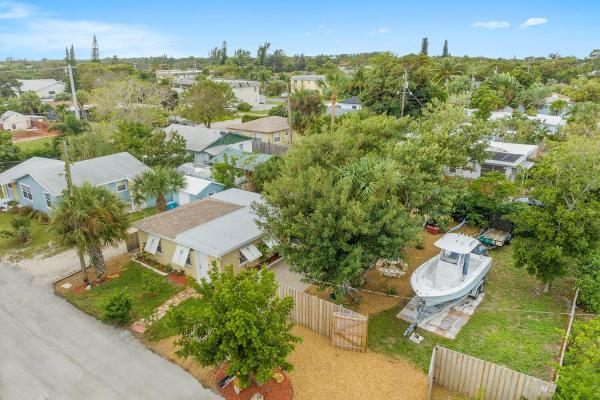 Historic Cottages Boynton, 522 SE 20th Ct, Boynton Beach, Florida 33435, image 2