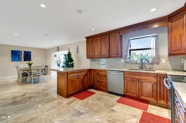 Coconut Creek Residential, 550 NW 39th Ave, Coconut Creek, Florida 33066, image 1