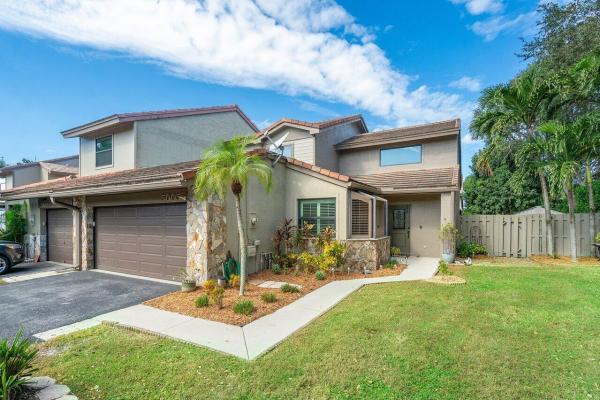 Cinnamon, 5005 Cayenne Ln, Palm Beach Gardens, Florida 33418, image 1
