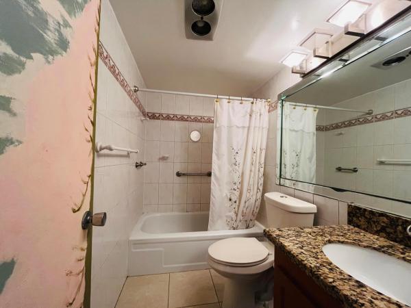 Chatham At Century Village, 118 Chatham E, West Palm Beach, Florida 33417, image 2