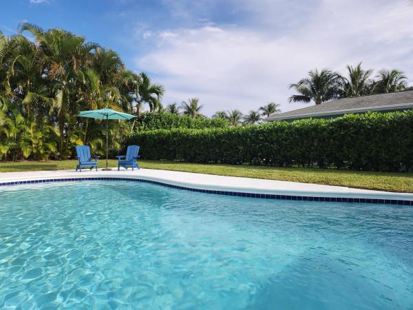 Country Club Point, 3 Leeward Cir, Tequesta, Florida 33469, image 1
