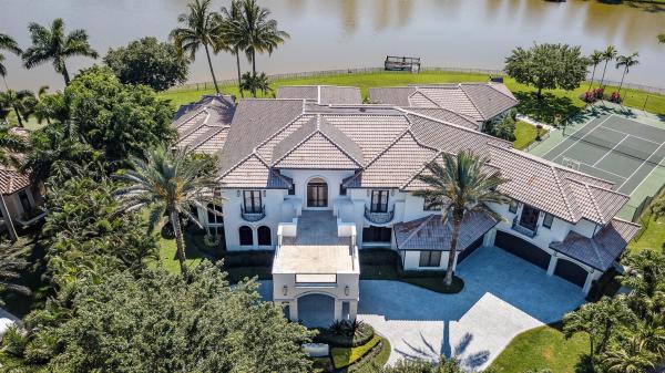 Long Lake Estates, 8812 Twin Lake Dr, Boca Raton, Florida 33496, image 1