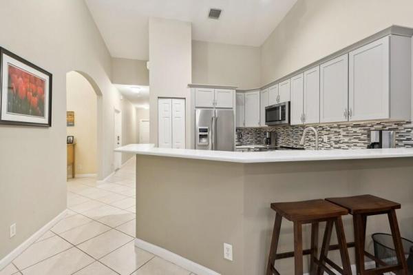 Lighthouse Pointe At Baywinds, 2331 Windjammer Way, West Palm Beach, Florida 33411, image 2
