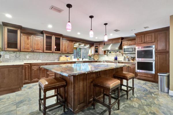 Pinewood Manor Of Wellington, 13971 Ishnala Cir, Wellington, Florida 33414, image 1