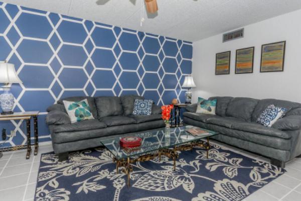 Village Green 2, 200 Village Green Cir #208, Palm Springs, Florida 33461, image 1