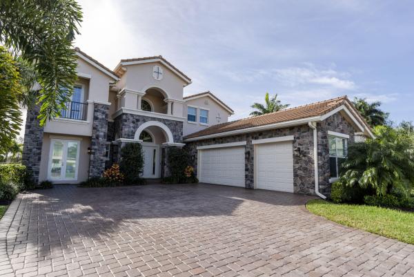 Jupiter Country Club, 114 Elena Ct, Jupiter, Florida 33478, image 1