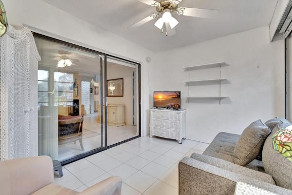 Camelot Village, 6836 Moonlit Dr, Delray Beach, Florida 33446, image 1