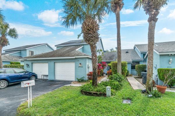 Island Club, 3955 Island Club Cir, Lake Worth Beach, Florida 33462, image 1