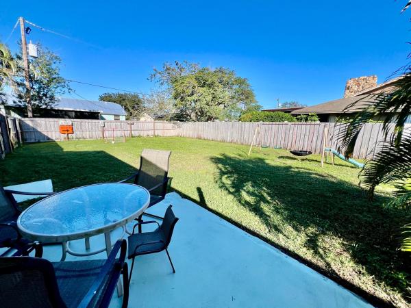 Riverview, 871 SE Thornhill Dr, Port St. Lucie, Florida 34983, image 2