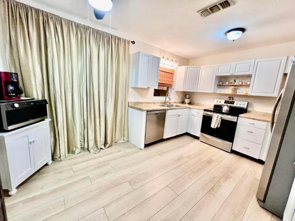 Riverview, 871 SE Thornhill Dr, Port St. Lucie, Florida 34983, image 1
