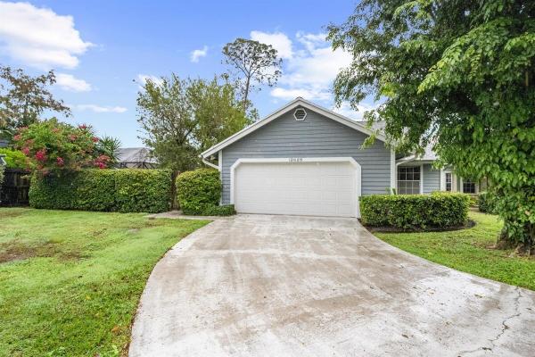 Tree Tops Of Wellington, 12625 Timber Ridge Cir, Wellington, Florida 33414, image 1