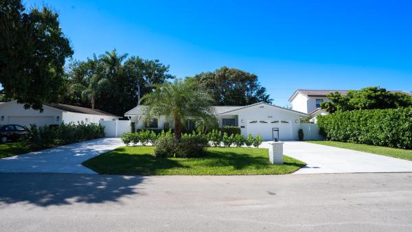 Conference Lake Estates, 1035 NW 5th Ave, Boca Raton, Florida 33432, image 1