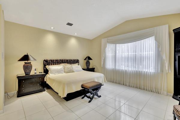 Kensington At Wycliffe, 10514 Knoxwood Ct, Lake Worth, Florida 33449, image 2