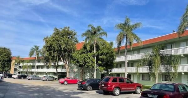 Regal Palms, 3100 Springdale Blvd #312, Palm Springs, Florida 33461, image 1