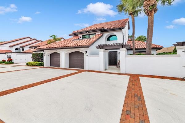 Trader's Crossing North At Jonathan's Landing, 16695 Traders Xing #217, Jupiter, Florida 33477, image 1