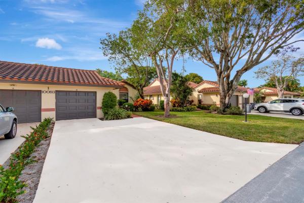 Palm Chase Lakes, 10093 Andrea Ln #B, Boynton Beach, Florida 33437, image 1