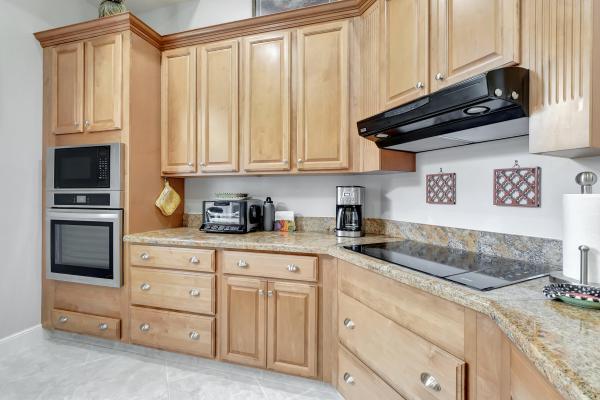 Kingsland Pines, 14310 Gallagher Rd, Delray Beach, Florida 33445, image 2
