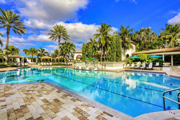 Villa Vasari, 11564 Villa Vasari Dr, Palm Beach Gardens, Florida 33418, image 2
