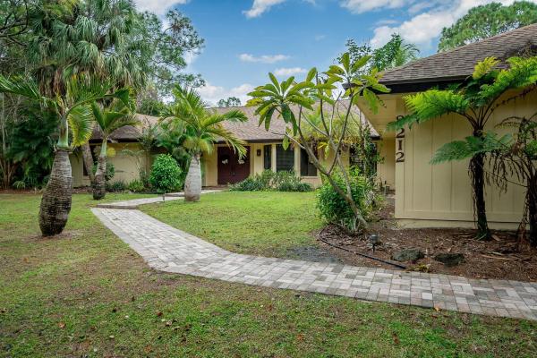 Palm Beach Country Estates, 8212 150th Ct, Palm Beach Gardens, Florida 33418, image 1
