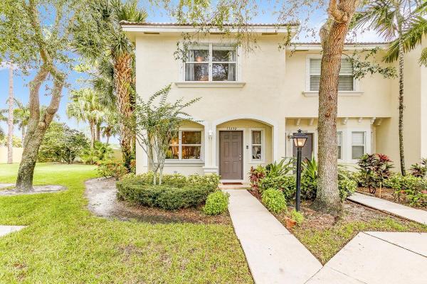 Georgian Courts, 13490 Old Englishtown Rd, Wellington, Florida 33414, image 1