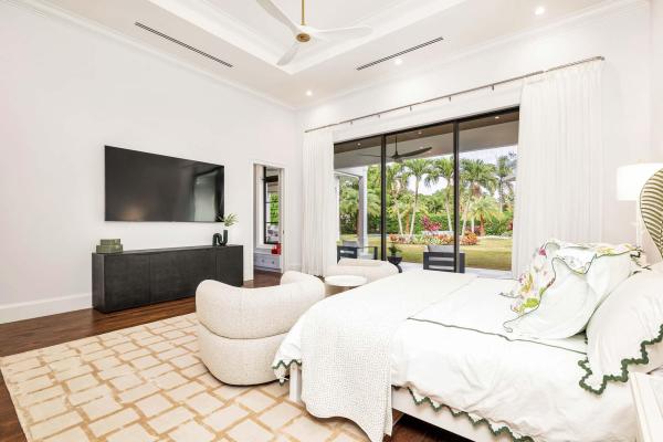 19 Country Rd S, Village Of Golf, Florida 33436, image 2