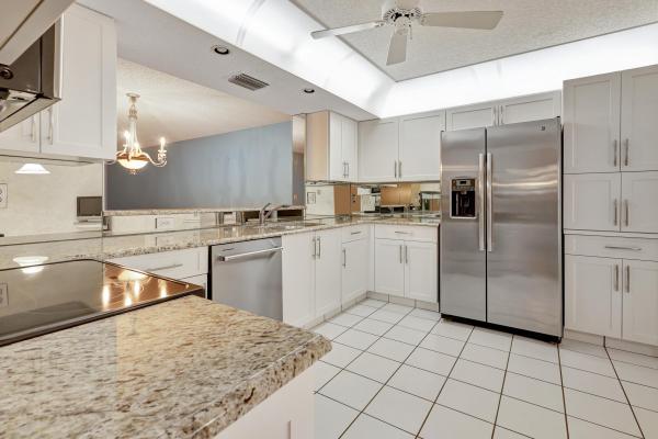Sun Valley East, 9681 Sills Dr E #103, Boynton Beach, Florida 33437, image 2