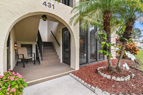 Pine Ridge South 4, 431 Pine Glen Ln #B-1, Greenacres, Florida 33463, image 2