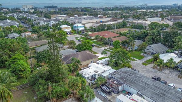 Silver Terrace Delray, 107 Central Ave, Delray Beach, Florida 33483, image 2