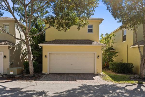 East Lake Village, 2012 SE Avon Park Dr, Port St. Lucie, Florida 34952, image 2