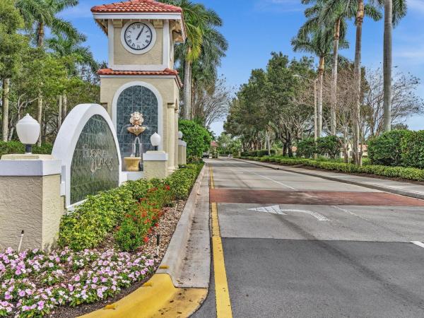 Floral Lakes, 6090 Lake Hibiscus Dr, Delray Beach, Florida 33484, image 3