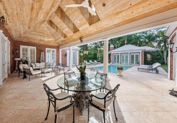 Lost Tree Village, 926 Village Rd, North Palm Beach, Florida 33408, image 1
