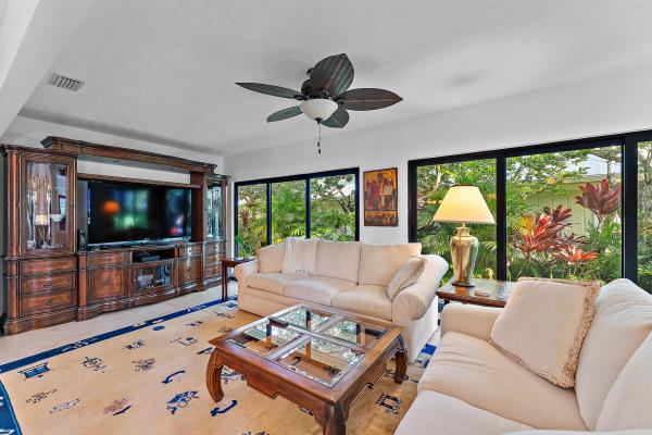 8330 SE Eaglewood Way, Florida 33455, image 2
