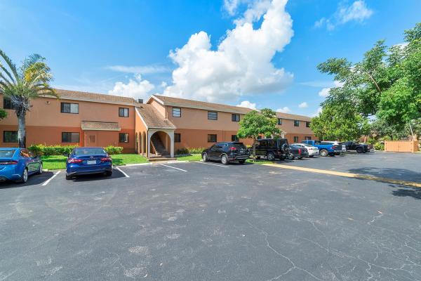 Villa Valencia, 50 SE 12th St #1380, Boca Raton, Florida 33432, image 1