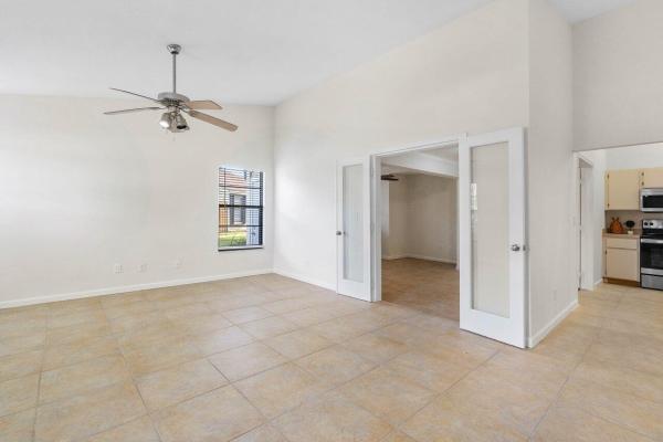 Lakeside Green, 4375 Willow Pond Cir, West Palm Beach, Florida 33417, image 3