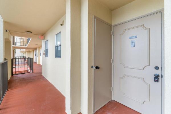 Oxford At Poinciana Place, 3661 Via Poinciana #207, Lake Worth, Florida 33467, image 1