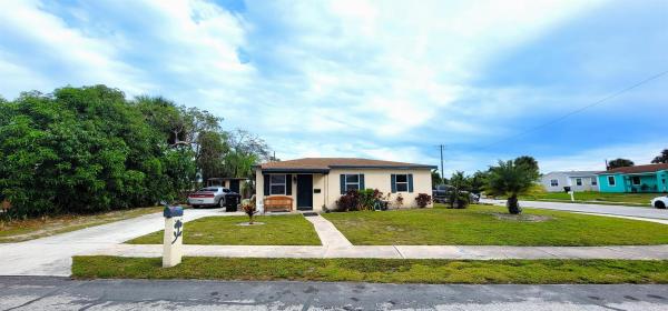 Whispering Palms, 1314 S B St, Lake Worth Beach, Florida 33460, image 1
