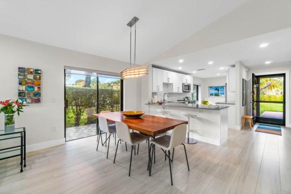 22 Stratford Dr E #D, Boynton Beach, Florida 33436, image 2