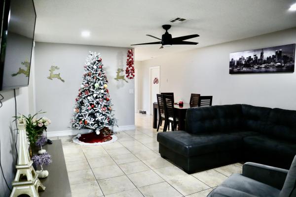 Lantana Homes, 5905 Triphammer Rd, Lake Worth, Florida 33463, image 1