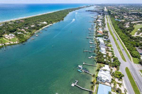 Casa Del Sol Of Tequesta, 404 Del Sol Cir, Tequesta, Florida 33469, image 2