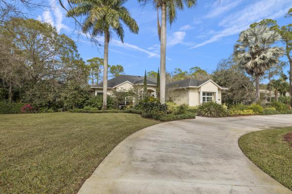 Paddock Park 1 Of Wellington, 14864 Stirrup Ln, Wellington, Florida 33414, image 2